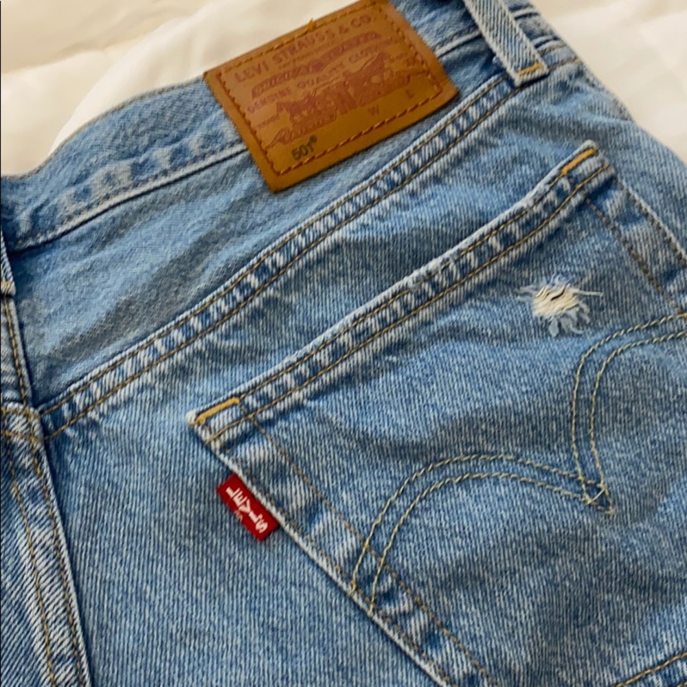 Levi’s - Picture 3 of 5